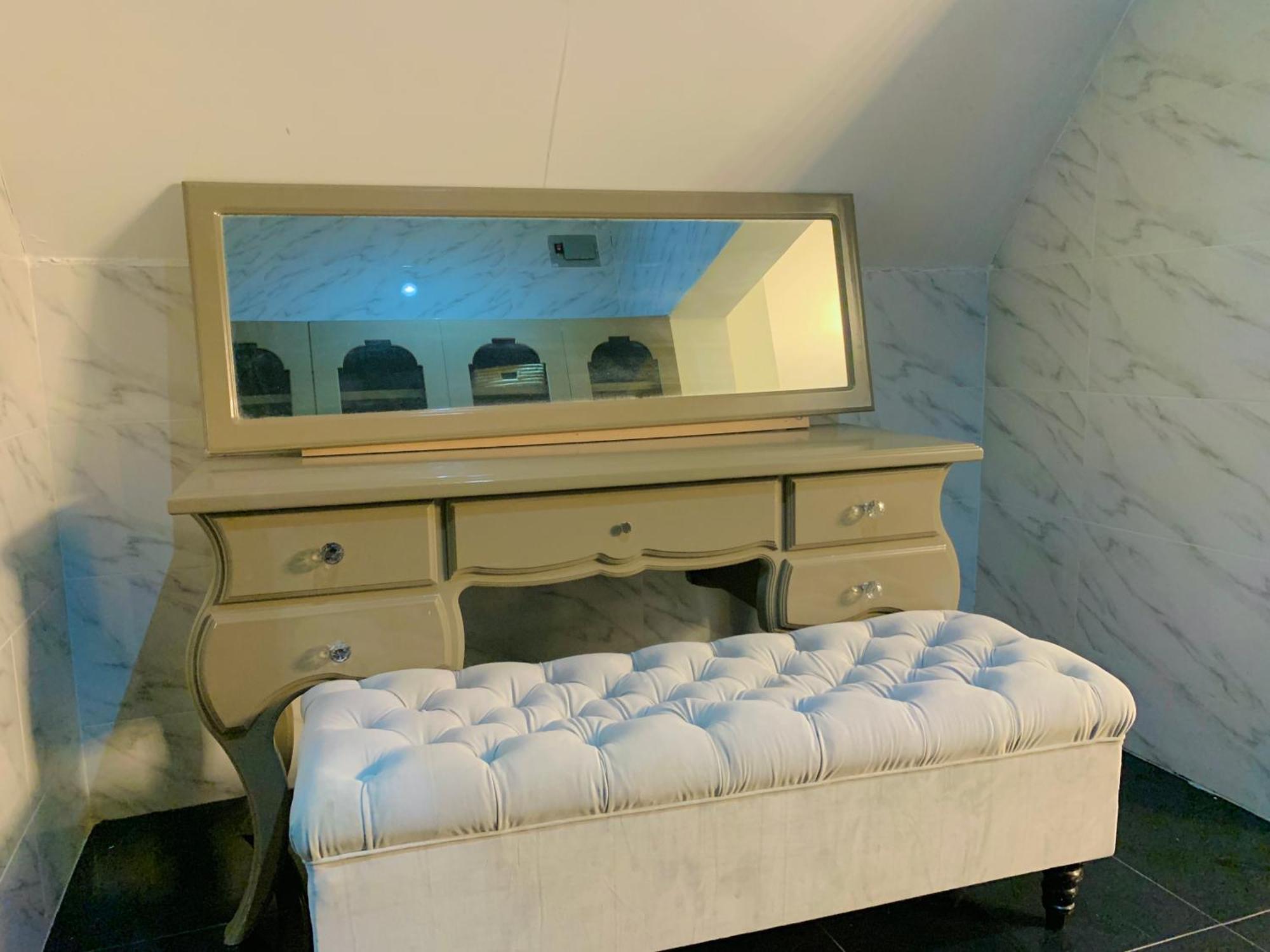 Amor Hotels Abuja Buitenkant foto