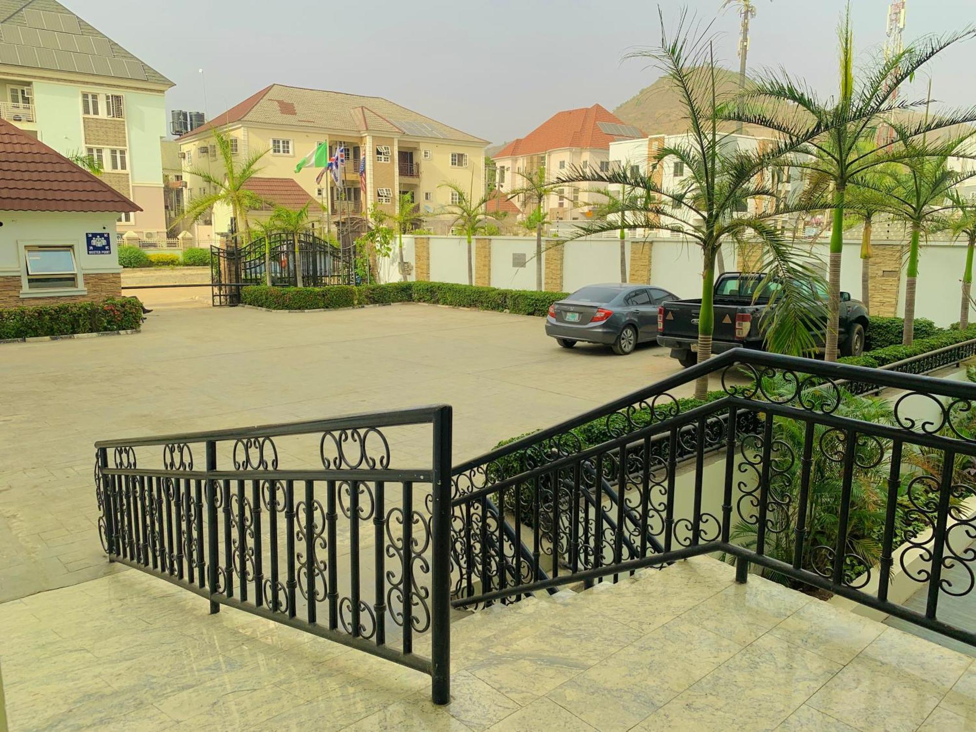 Amor Hotels Abuja Buitenkant foto