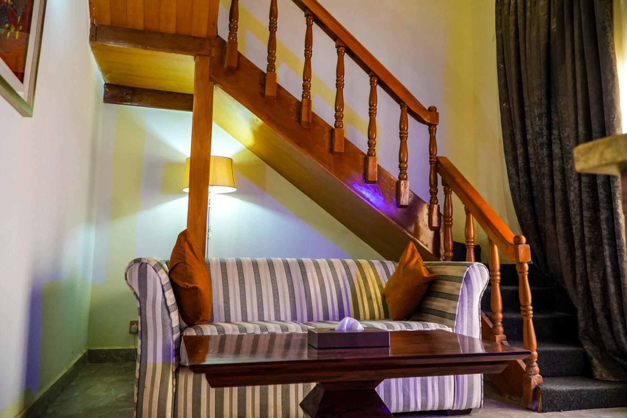 Amor Hotels Abuja Buitenkant foto