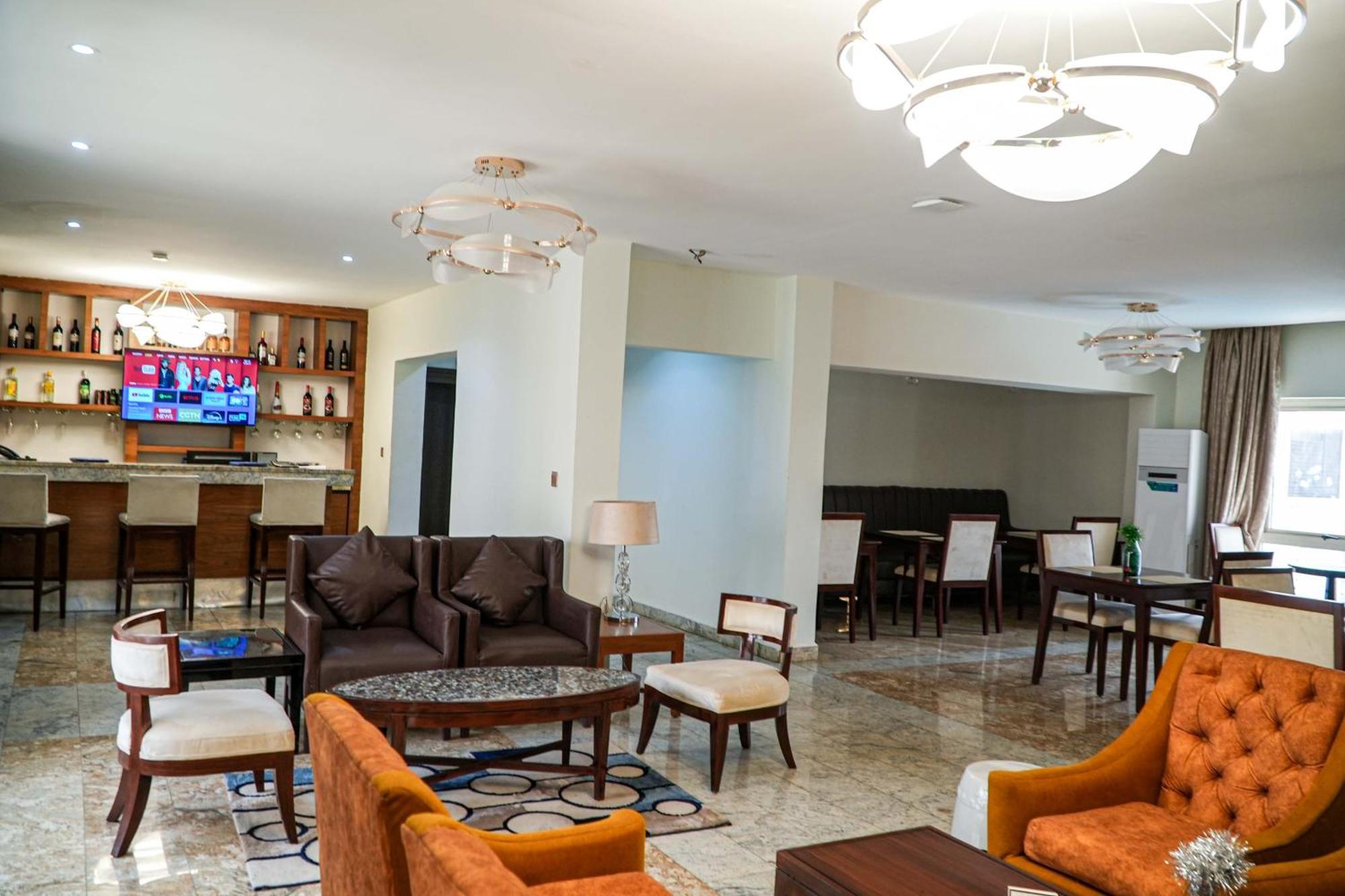 Amor Hotels Abuja Buitenkant foto