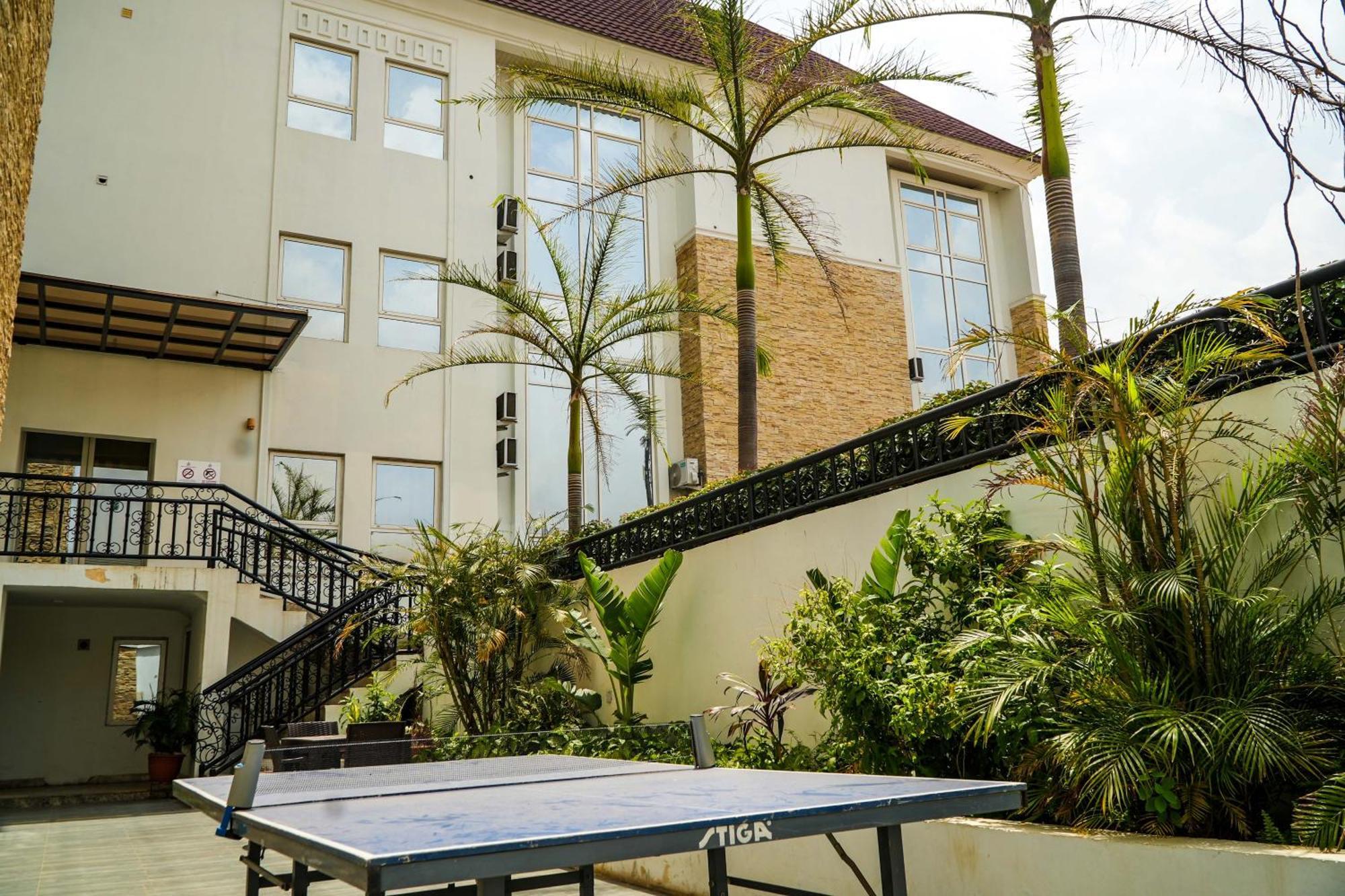 Amor Hotels Abuja Buitenkant foto