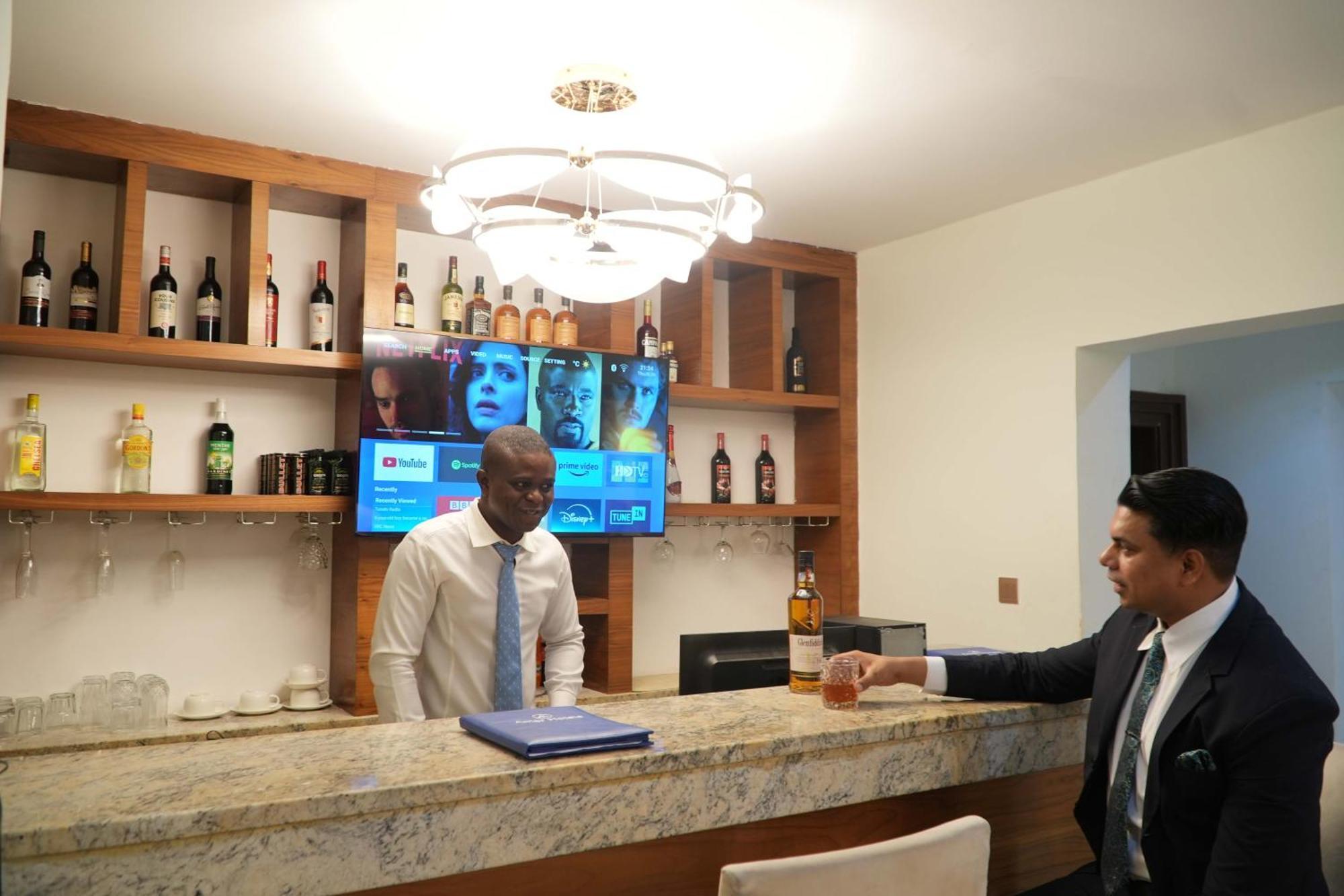 Amor Hotels Abuja Buitenkant foto