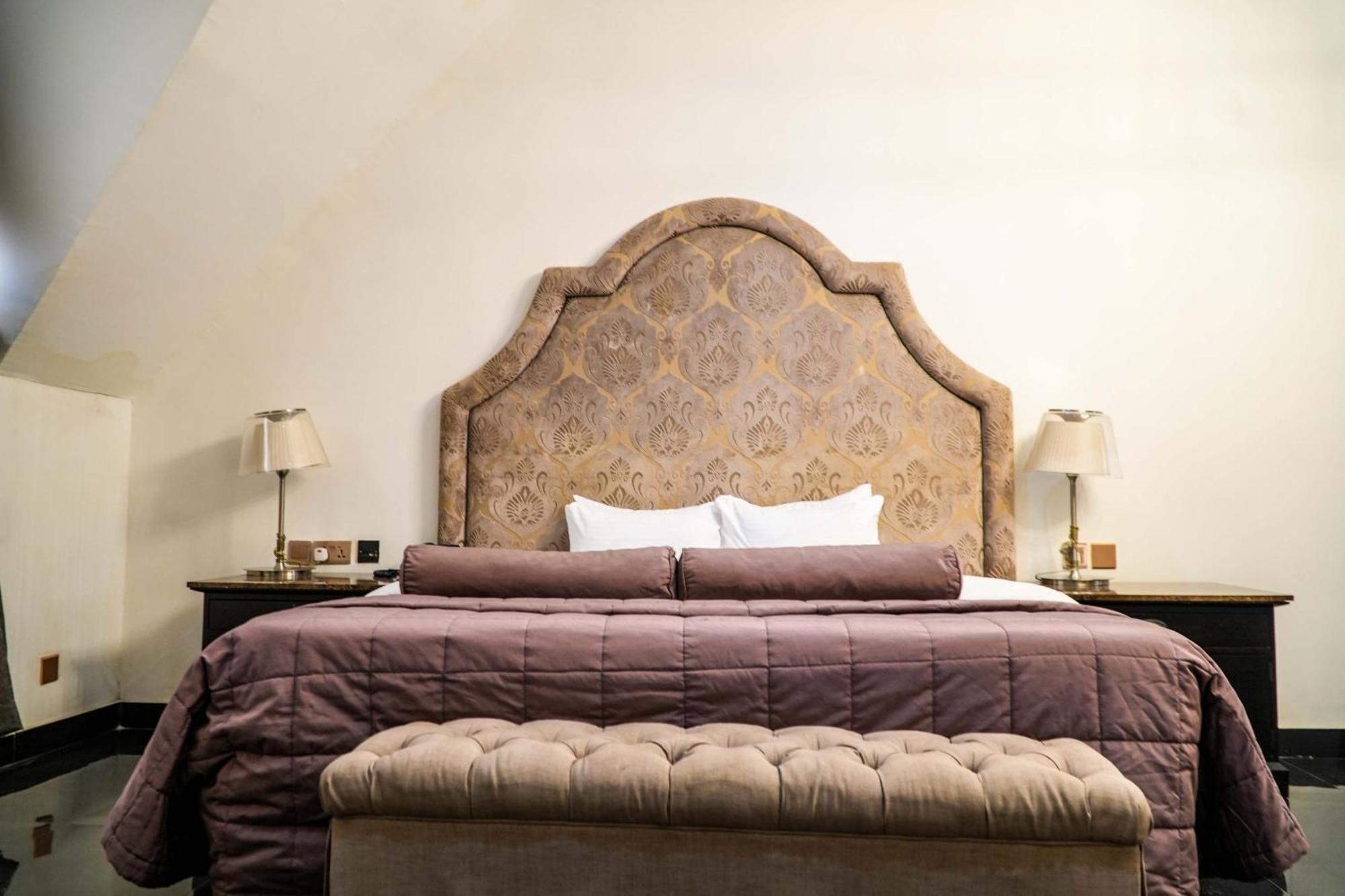 Amor Hotels Abuja Buitenkant foto